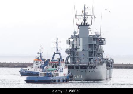 Das deutsche Nachschubschiff Typ 404 der Elbe-Klasse A515 Main der Deutschen Marine (Deutsche Marine) erreichte den Hafen von Gdynia, Polen. 5. November 2021 © Wojcie Stockfoto