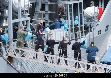 Deutscher Typ 423 Oste-Klasse Hilfsdienst A50 Alster der Deutschen Marine (Deutsche Marine) kam in den Hafen von Gdynia, Polen. 5. November 2021 © Wojciech Stroz Stockfoto