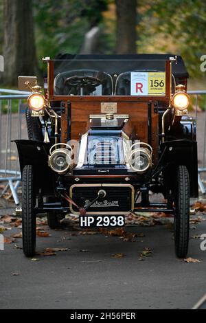 London nach Brighton Veteran und Vintage Car Run Stockfoto