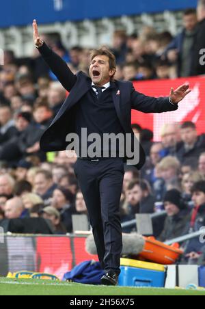 Liverpool, Großbritannien. November 2021. Antonio Conte Manager von Tottenham während des Spiels der Premier League im Goodison Park, Liverpool. Bildnachweis sollte lauten: Darren Staples/Sportimage Credit: Sportimage/Alamy Live News Credit: Sportimage/Alamy Live News Stockfoto