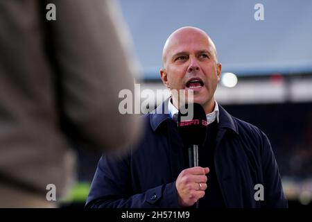 ROTTERDAM, NIEDERLANDE - 7. NOVEMBER: Trainer Arne Slot von Feyenoord Rotterdam während des niederländischen Eredivisie-Spiels zwischen Feyenoord Rotterdam und AZ Alkmaar am 7. November 2021 im Stadion Feijenoord De Kuip in Rotterdam, Niederlande (Foto: Yannick Verhoeven/Orange Picts) Stockfoto