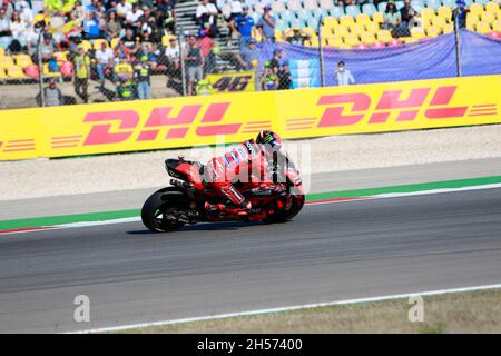 Algarve International Circuit, Portimao, Portugal, 7. November 2021. #63 Francesco Bagnia, Italienisch:Ducati Team führt das MotoGP-Rennen auf dem Algarve International Circuit, Portimao, Portugal, 7. November 2021 für den Gran Premio Brembo do Algarve Credit: Graham holt/Alamy Live News Stockfoto
