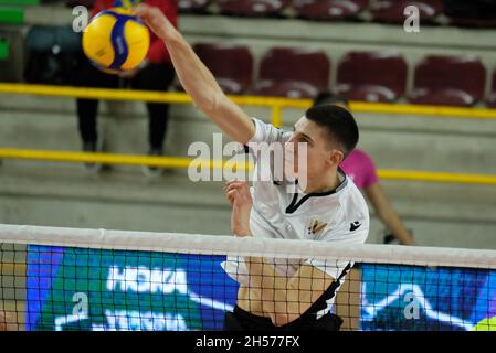 AGSM Forum, Verona, Italien, 07. November 2021, Uros Nikolic - Verona Volley während der NBV Verona gegen Prisma Taranto - Volleyball Italienische Serie A Männer Superliga Meisterschaft Stockfoto