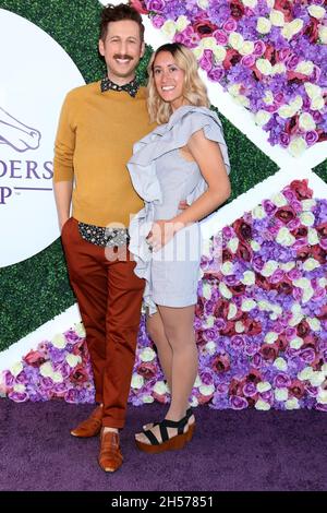 Del Mar, USA. November 2021. David Magidoff, Ehefrau beim Breeders Cup Race 2021 auf der Del Mar Rennbahn am 6. November 2021 in Del Mar, CA (Foto von Katrina Jordan/Sipa USA) Quelle: SIPA USA/Alamy Live News Stockfoto