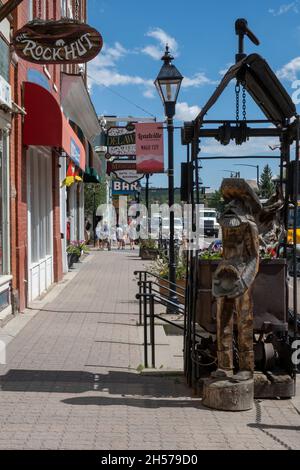 Leadville, Colorado, USA. Lokale Händler säumen die historische Straße der Harrison Ave Stockfoto