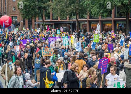 Globaler Aktionstag für die Demonstration der Klimagerechtigkeit, London, Großbritannien. November 2021 Stockfoto