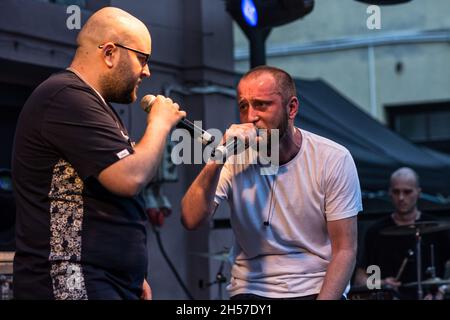 Lublin, Polen - 21. Mai 2016: Kozienalia (jährlicher Studentenfasching, auch Juwenalia genannt) - Lukasz Malpa Malkiewicz live im Rap-Konzert Stockfoto