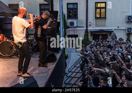 Lublin, Polen - 21. Mai 2016: Kozienalia (jährlicher Studentenfasching, auch Juwenalia genannt) - Lukasz Malpa Malkiewicz live im Rap-Konzert Stockfoto