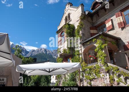 Villa Wachtler in Innichen ist eine Marktgemeinde und Kommune in Südtirol in Norditalien, Stockfoto