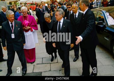 Wien, Österreich. 16. Juli 2011. Beerdigung von Otto Habsburg. Die Trauerleitung am Stephansplatz. Das Bild zeigt den österreichischen Bundespräsidenten Heinz Fischer Stockfoto