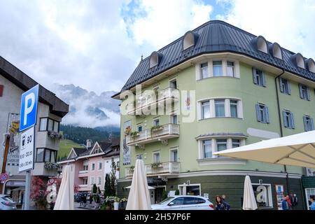 Collegiata di Innichen, Stiftskirche Innichen, Innichen, Pustertal, Bozen, Trentino Alto Adige, Italia Stockfoto