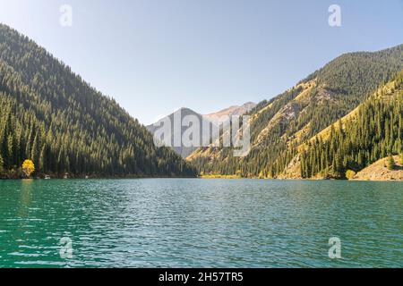 Kolsay Lakes National Park; Nordhang des Tian Shan-Gebirges, südöstlich von Kasachstan. Herbst, September Stockfoto