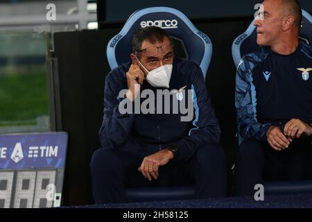 Rom, Italien. November 2021. Maurizio Sarri von der SS LAZIO Serie Ein Fußballspiel 2021/22 zwischen S.S. Lazio und Salernitana im Olimpico-Stadion in Rom, Italien am 7. November 2021 Quelle: Independent Photo Agency/Alamy Live News Stockfoto