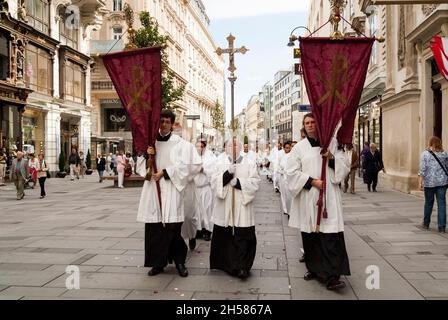 Wien, Österreich. Juni 2012. Fronleichnamsprozession in Wien Stockfoto