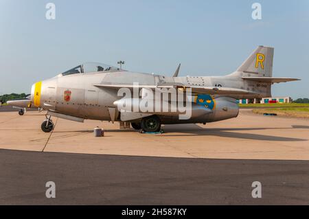 Saab J29 Tunnan, bekannt als Flygande Tunnan - das fliegende Fass - des Historic Flight der schwedischen Luftwaffe. Jet-Kampfflugzeug auf der RAF Waddington Airshow Stockfoto