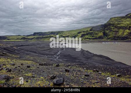 Misty Landschaft in Island. Stockfoto