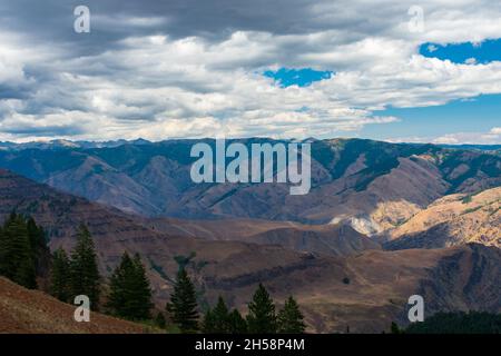 Sommernachmittag mit Blick auf Hells Canyon National Recreation Area, USA Stockfoto