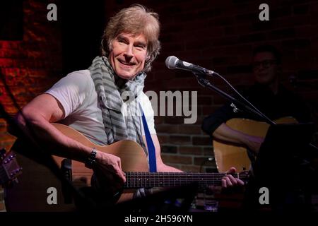 Treviglio Bergamo Italien 07. November 2021 Ronn Moss - live im Revel Theatre Pub © Andrea Ripamonti / Alamy Stockfoto