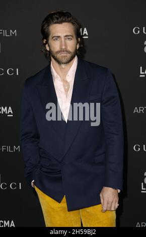 LOS ANGELES, KALIFORNIEN - 06. NOVEMBER: Jake Gyllenhaal nimmt an der 10. Jährlichen LACMA-KUNSTFILMGALA Teil, die Gucci am 06. November 2021 im Los Angeles County Museum of Art in Los Angeles, Kalifornien, präsentierte. Foto: Crash/imageSPACE/MediaPunch Stockfoto