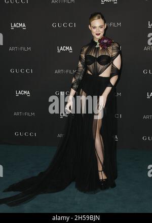 LOS ANGELES, KALIFORNIEN - 06. NOVEMBER: Elle Fanning nimmt an der 10. Jährlichen LACMA-KUNSTFILMGALA Teil, die Gucci am 06. November 2021 im Los Angeles County Museum of Art in Los Angeles, Kalifornien, präsentierte. Foto: Crash/imageSPACE/MediaPunch Stockfoto