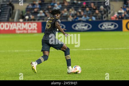 New York, Usa. November 2021. Olibier Mbaiso (15) von Philadelphia Union während des letzten Spiels der Saison gegen NYCFC im Yankee-Stadion (Foto: Lev Radin/Pacific Press) Quelle: Pacific Press Media Production Corp./Alamy Live News Stockfoto