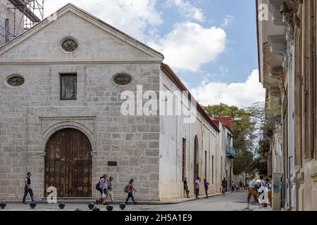 HABANA, KUBA - 05. Okt 2021: Eine katholische Kirche des Heiligen Geistes in der Acosta Straße, Havanna Stockfoto