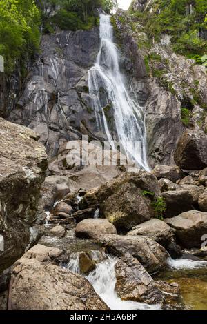 Aber Falls (Rhaeadr Fawr) in der Nähe des Dorfes Abergwyngregyn, nordwales Stockfoto
