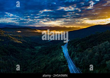 Italien ab | schöne Landschaften aus Italien aus der Luft gefilmt Stockfoto