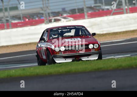 Stephen Chase, Alfa Romeo Alfetta GTV, HRDC Dunlop Allstars und Classic Alfa Challenge, aufgeteilt in Klassen, AlfaCorsa, AlfaInv, AlfaMonza, AlfaNord, A Stockfoto