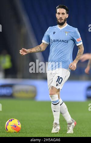 Roma, Italien. November 2021. Luis Alberto von der SS Lazio während des Fußballspiels der Serie A zwischen der SS Lazio und der Unione Sportiva Salernitana 1919 im Olimpico-Stadion in Rom (Italien), 7. November 2021. Foto Antonietta Baldassarre/Insidefoto Kredit: Insidefoto srl/Alamy Live News Stockfoto