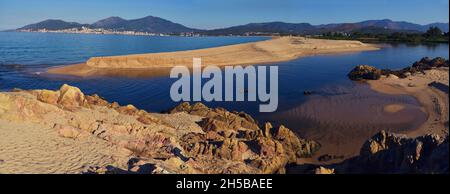 FRANKREICH, CORSE ( 2A ), AJACCIO, DER FLUSS PRUNELLI AN DER BUCHT VON AJACCIO Stockfoto