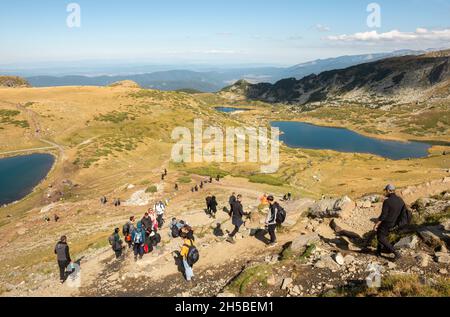 Sieben Rila-Seen, sieben Seen von Rila, Massentourismus, Wandern, Menschen, Wanderer, Rila-Gebirge, Bulgarien, Balkan, Südosteuropa, Balkan Stockfoto