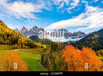 Villnoess, Villnoess Valley, Herbstlandschaft, Trentino, Italien Stockfoto