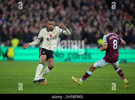 London, Großbritannien. November 2021. Joel Matip von Liverpool während des Premier League-Spiels zwischen West Ham United und Liverpool im Olympic Park, London, England am 7. November 2021. Foto von Andy Rowland. Quelle: Prime Media Images/Alamy Live News Stockfoto