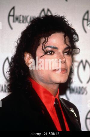 Michael Jackson bei den 16. Jährlichen American Music Awards am 30. Januar 1989 Credit: Ralph Dominguez/MediaPunch Stockfoto