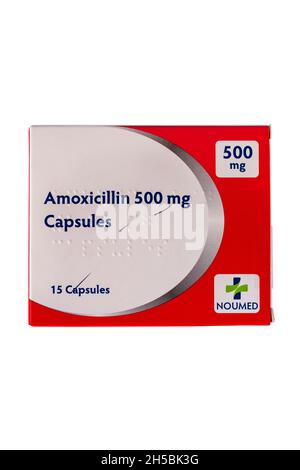 Packung Amoxicillin Kapseln 500 mg Noumed Antibiotika zur Behandlung einer Reihe von bakteriellen Infektionen - Antibiotika-Kapseln, Antibiotika-Pillen Stockfoto