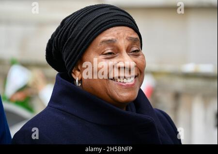 London, Großbritannien. November 2021. London, Großbritannien. Baroness Doreen Lawrence besuchte Richard Ratcliffe. Hungry for Justice - Tag sechzehn seines Hungerstreiks. Richards Frau Nazanin ist seit fünfeinhalb Jahren im Iran inhaftiert, während dieser Zeit gab es kaum Fortschritte bei der Freilassung von Richards Frau. Das Auswärtige Amt, Whitehall. Kredit: michael melia/Alamy Live Nachrichten Stockfoto