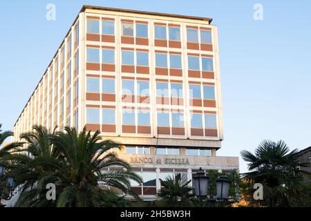 Sizilien, Catania - 20. Juli 2021: Banco di Sicilia Stockfoto