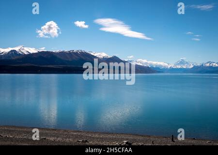 Lake Pukaki und Aoraki Mount Cook, höchster Berg Neuseelands, Southern Alps, MacKenzie Country, Canterbury, South Island, Neuseeland Stockfoto