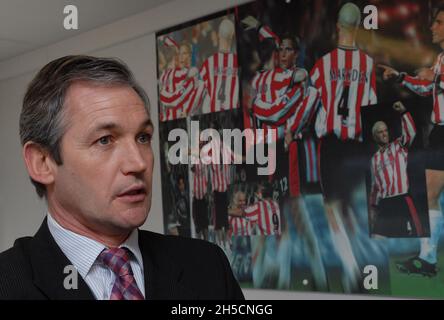 SOUTHAMPTON MANAGER GEORGE BURLEY BEREIT, NEWCASTLE IN DER 5. RUNDE O2005 ZU ÜBERNEHMEN Stockfoto