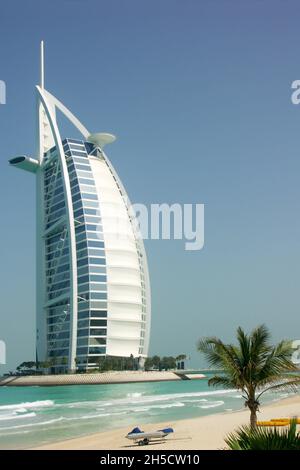 Burj Al Arab, Blick vom Strand, Vereinigte Arabische Emirate, Dubai Stockfoto