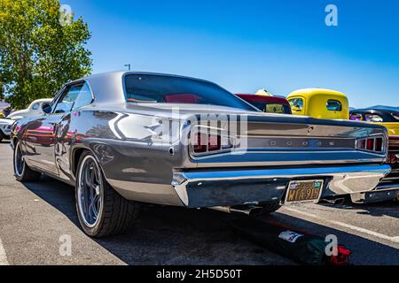 Reno, NV - 5. August 2021: 1968 Dodge Coronet Hardtop Coupe auf einer lokalen Automobilmesse. Stockfoto