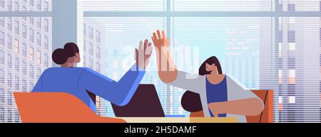 Mix Rennen Geschäftsleute geben High fünf erfolgreiche Teamarbeit Vereinbarung Konzept Stock Vektor