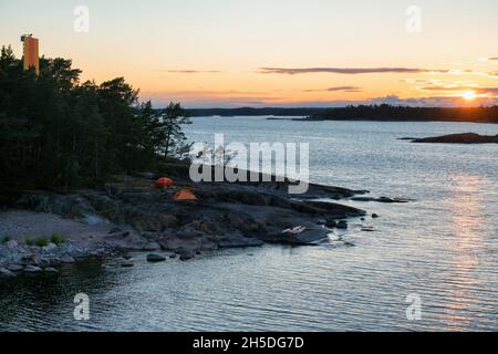 Kajakfahren auf Ryssklobben Island, Inkoo, Finnland Stockfoto