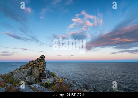 Sonnenuntergang auf der Insel Ryssklobben, Inkoo, Finnland Stockfoto