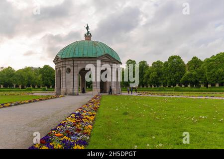 Diana Tempel (Dianatempel) rotonda im englischen Garten in der Nähe des Münchner Residenzpalastes Stockfoto