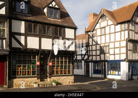 Tewkesbury ist eine kleine Stadt am Fluss Avon in Gloucestershire, Großbritannien. Stockfoto