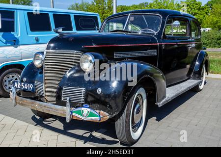 1939 Chevrolet Master Deluxe Oldtimer auf dem Parkplatz in Rosmalen, Niederlande - 8. Mai 2016 Stockfoto