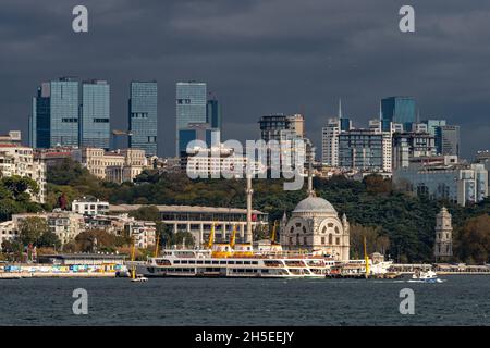 Istanbul Blick vom Bosporus aus in der Türkei Stockfoto