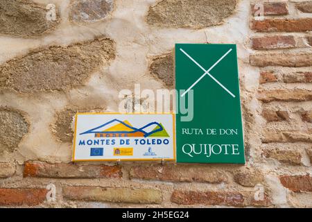 Don Quixote Wegweiser. Orgaz, Provinz Toledo, Castilla La Mancha, Spanien. Stockfoto